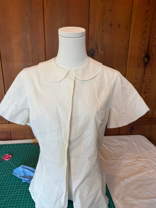 SR04 The Fitted Round Neckline Top