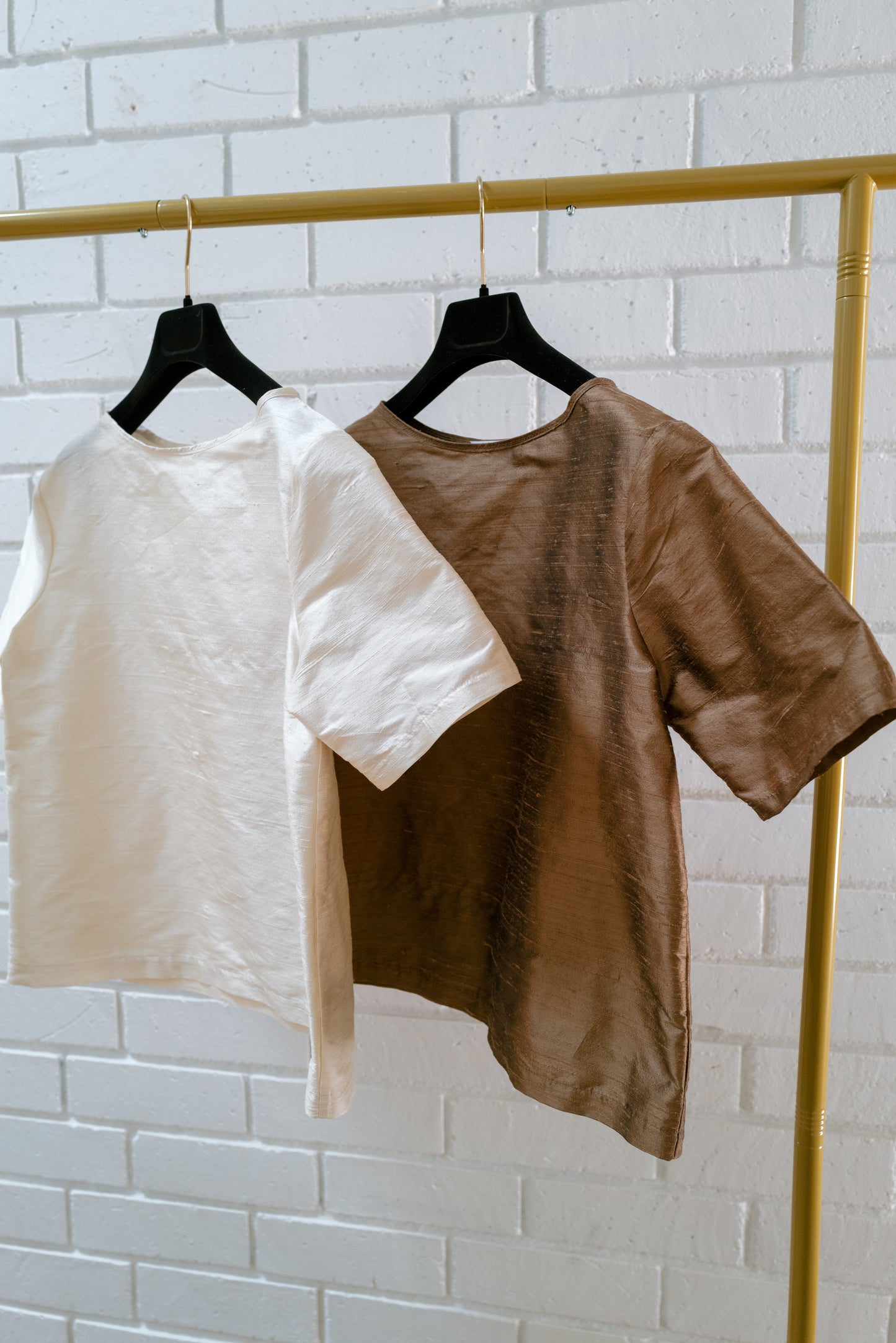 SR02 Silk Tee