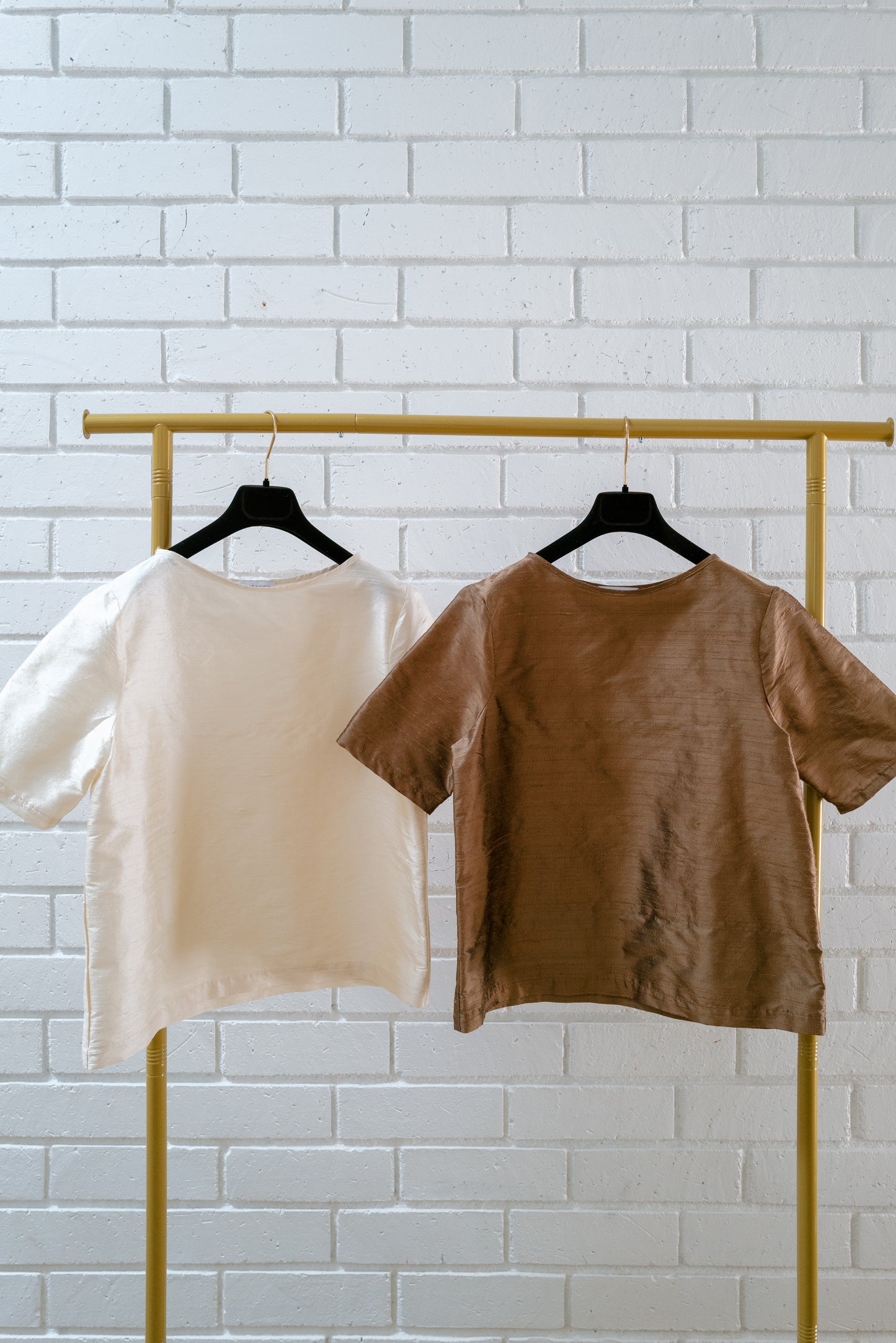 SR02 Silk Tee